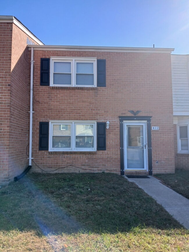 Building Photo - 412 Chinaberry Cir