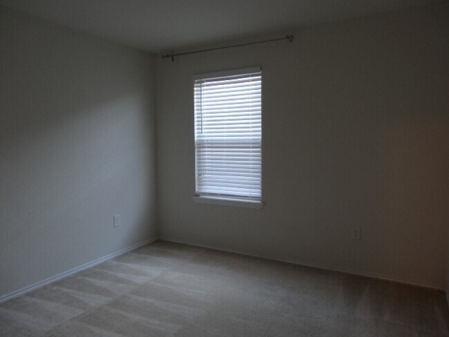 Building Photo - 4418 Windmill Run Dr