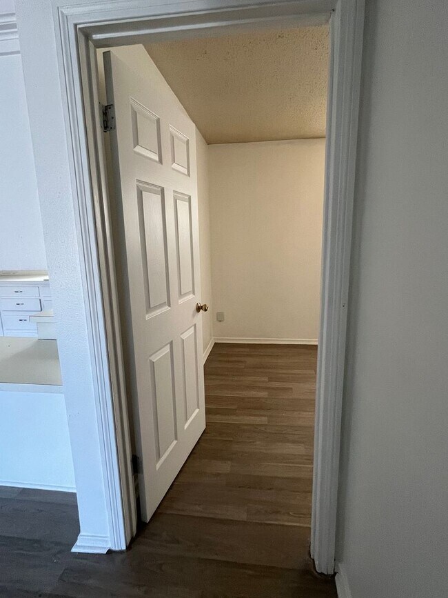 Building Photo - 1612 58th St