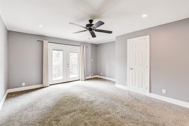 Building Photo - 6306 Riverview Way