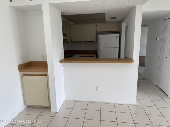 Building Photo - 969 Sonesta Ave NE