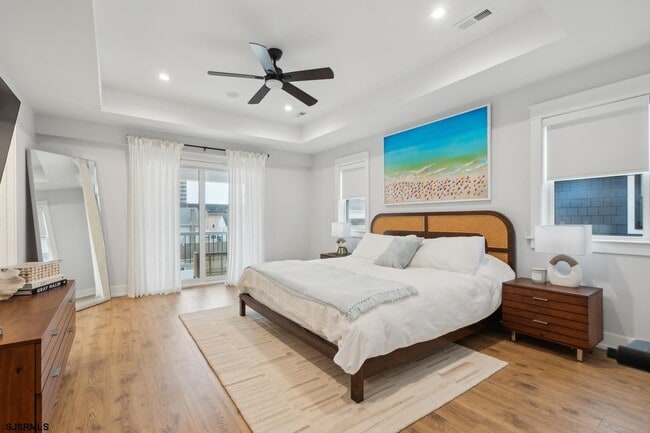 Building Photo - 9412 Ventnor Ave