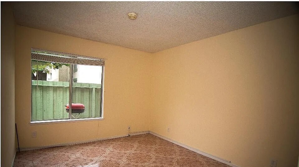 Building Photo - 2436 Bolker Dr