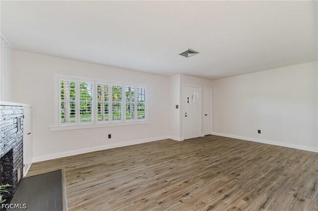 Building Photo - 1310 La Faunce Way