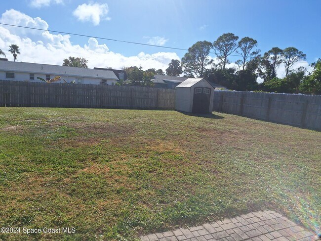 Building Photo - 880 Brickell St SE