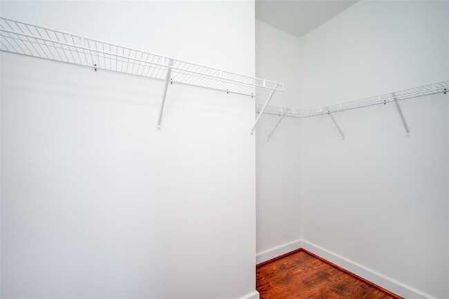 Building Photo - 2601 Rosedale St