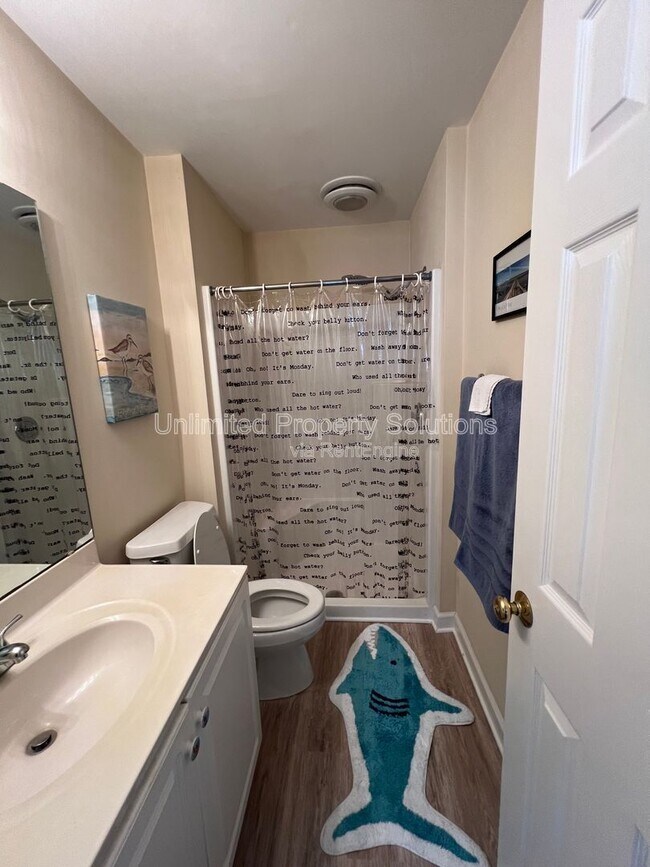 Building Photo - 5813 Wrightsville Ave