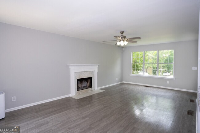 Building Photo - 3043 Saddle Creek Dr