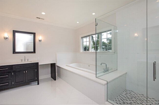 Building Photo - 5 Sonny Trail