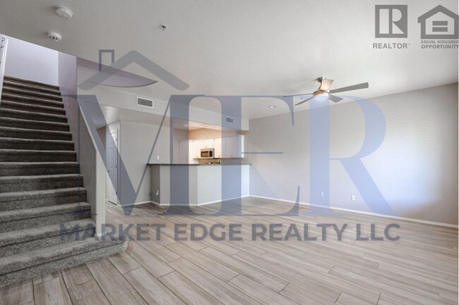 Building Photo - 3Bed/2.5Bath Condo at 35th Ave/Deer Valley...