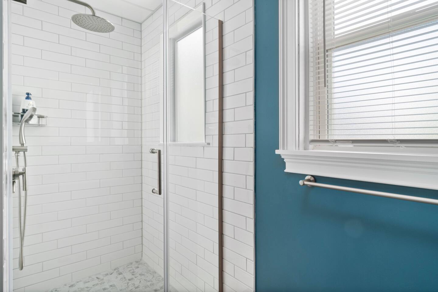 Building Photo - 87 Vernon St