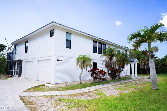 Building Photo - 1784 Bunting Ln