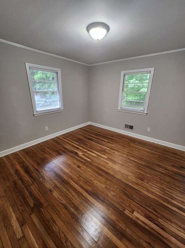 Building Photo - Chapel Hill / 3BR House on Bolin Heights A...