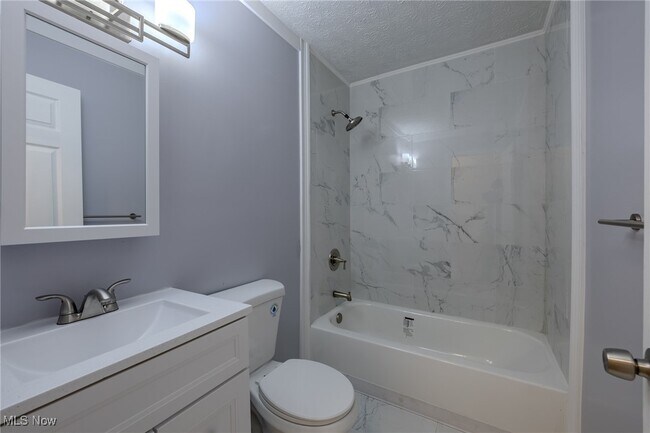 Building Photo - 34690 Beachpark Dr