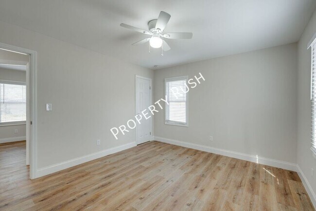 Building Photo - 248 East Ave