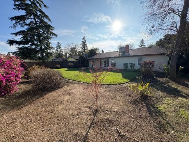 Building Photo - Beautiful Home with solar coming soon!