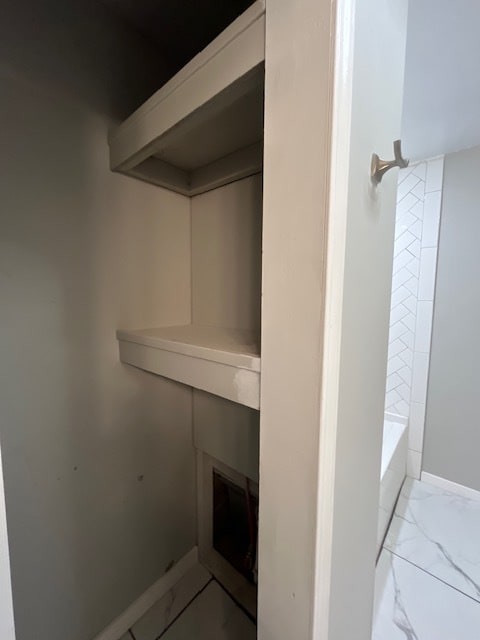 Building Photo - 803 W Cedar St