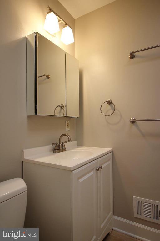 Building Photo - 6215 Gemini Ct
