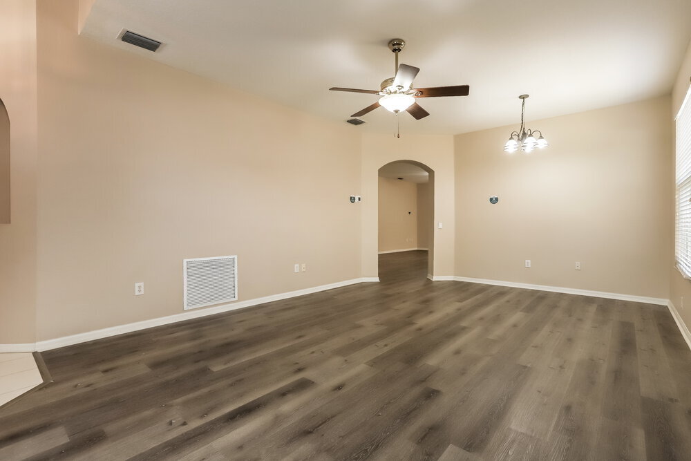Building Photo - 25402 7 Rivers Cir