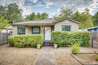 Building Photo - Urban Farmhouse - 2BD/2BA - Work Shop - Hu...
