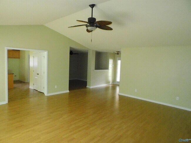 Building Photo - 134 Kendrick Ln