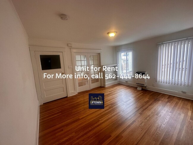 Building Photo - 2 Bedrooms / 1 Bath / West Hollywood