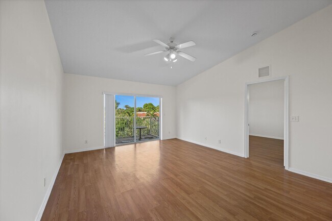 Building Photo - 4534 Oak Terrace Dr