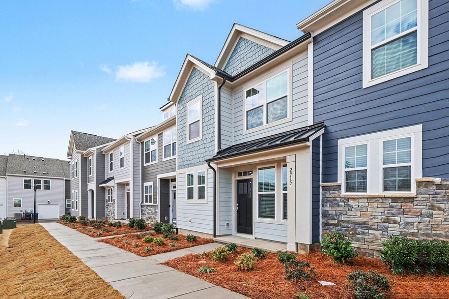 Building Photo - 2915 Herringbone Rd