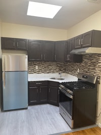 Building Photo - 130 Woodbine St