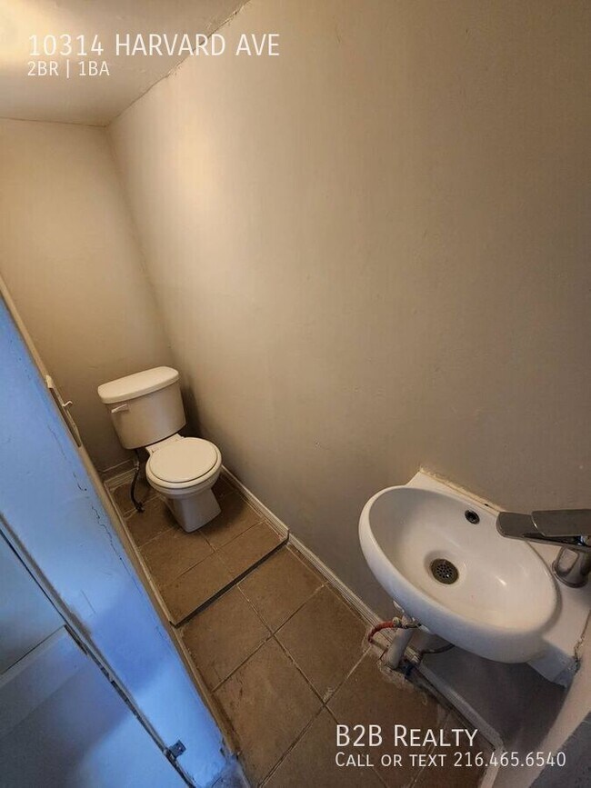 Building Photo - 10314 Harvard Ave