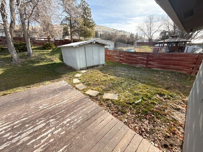 Building Photo - 3 Bedroom, 2 bath house in Moyina Heights