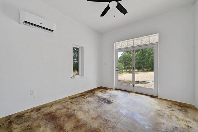 Building Photo - 107 Concord Cir