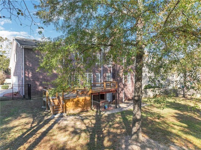 Building Photo - 127 Tara Blvd