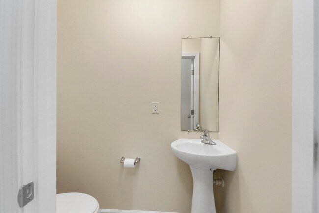 Building Photo - 266 Moultrie Village Ln