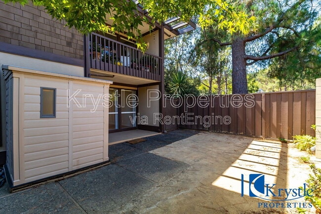 Building Photo - 27 Forest Ln