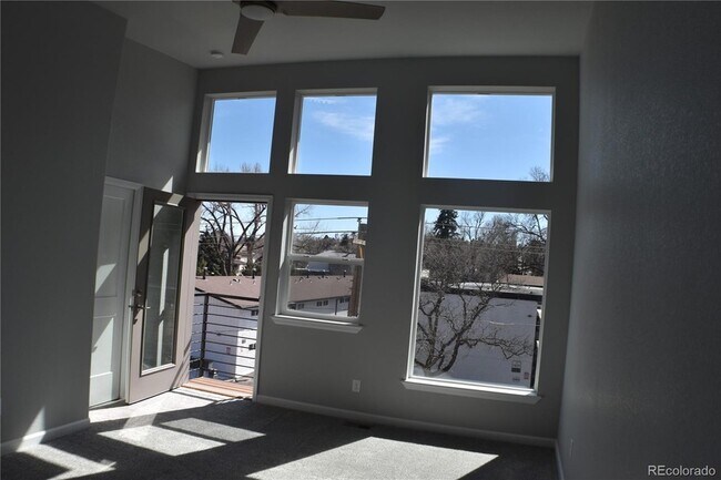 Building Photo - 18 E St Elmo Ave
