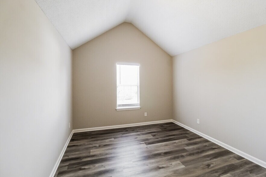 Building Photo - 4341 Ward Bluff Ct