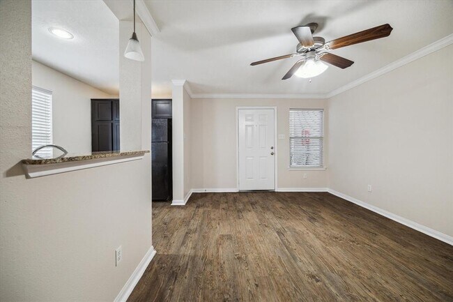 Building Photo - 1222 Heights Blvd