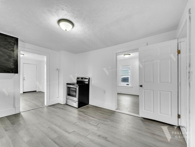 Building Photo - Cozy One-Bedroom, One-Bath Home For Rent i...