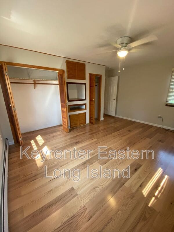 Building Photo - 24 Laurelton Ave