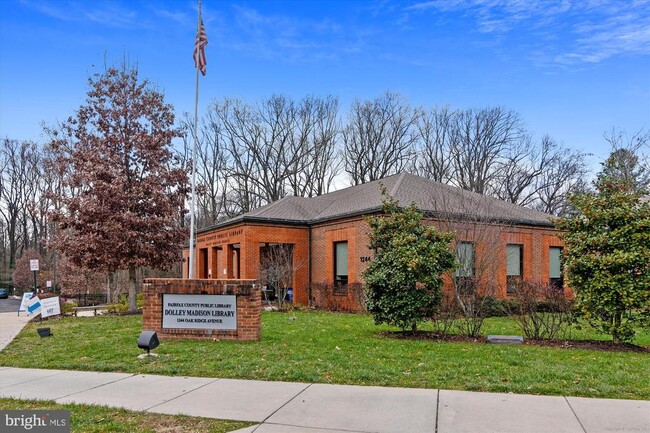 Building Photo - 7722 Desdemona Ct