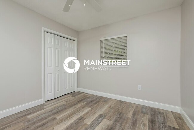 Building Photo - 3 Bedroom Pet-Friendly Home in Mount Dora, FL with Main Street Renewal
