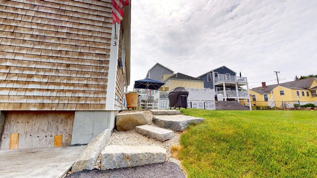 Building Photo - Ocean View Retreat in York Beach, Maine: F...