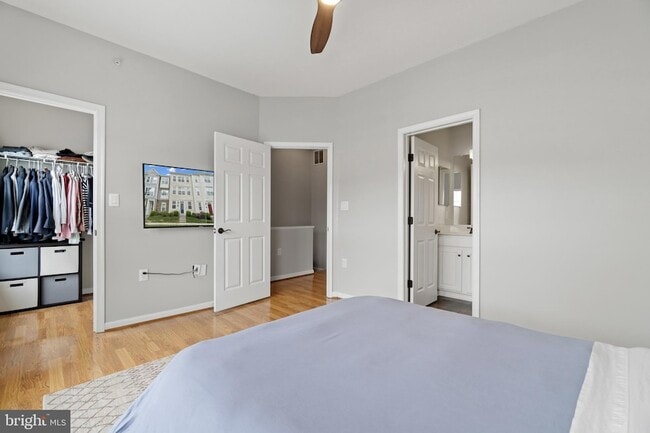 Building Photo - 21796 Kelsey Square