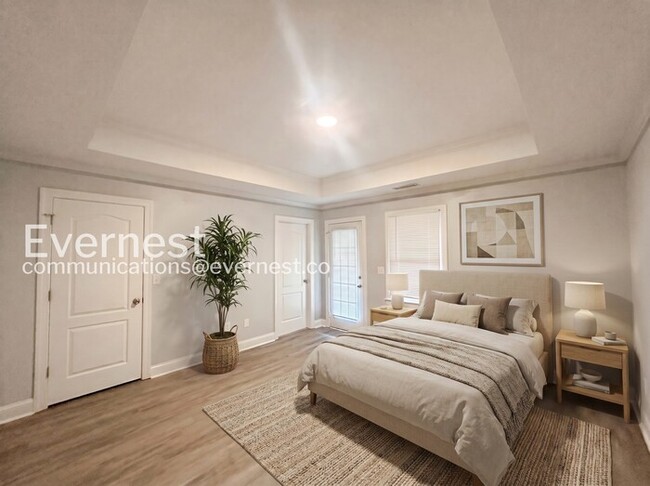 Building Photo - 309 Pickfair Way SW