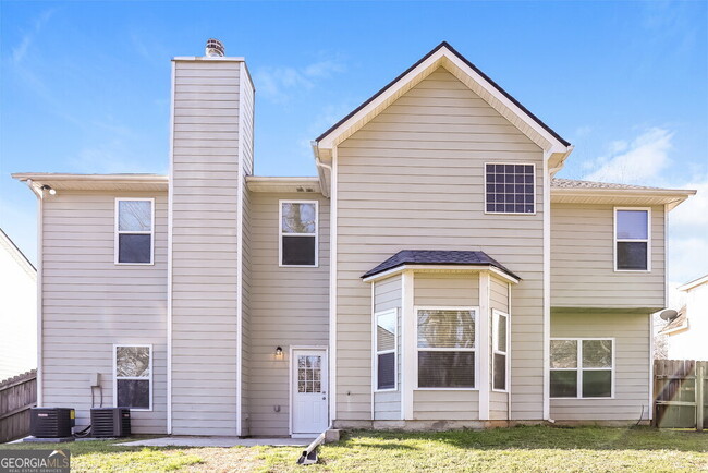 Building Photo - 675 Moonlight Way