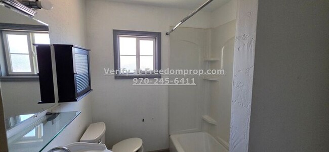 Building Photo - 3045-E 1/4 E 1/4 Rd