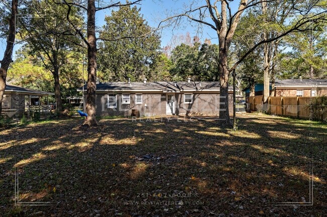 Building Photo - Newly Renovated 3 Bed 1.5 Bath Home in Mobile