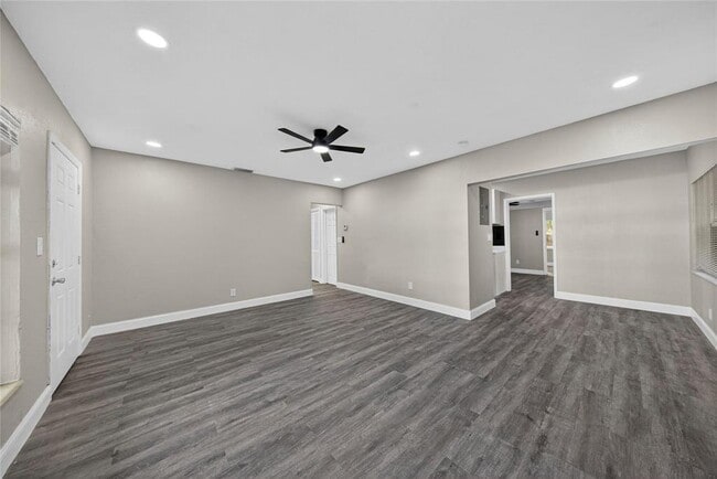Building Photo - 1541 NW 7th Terrace