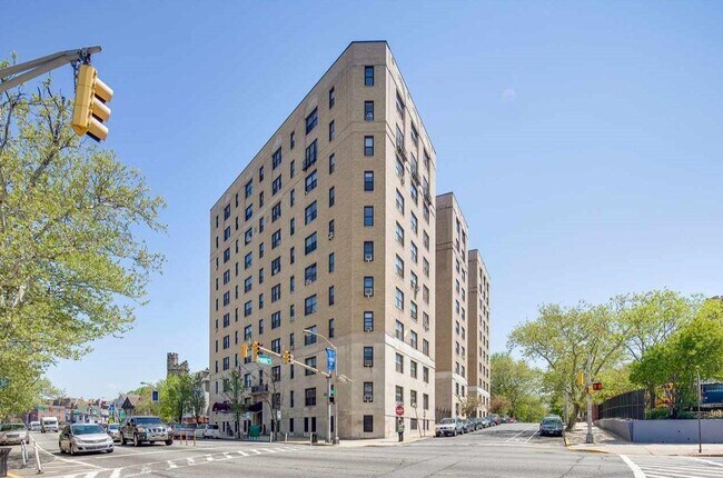 Building Photo - 2600 John F. Kennedy Blvd